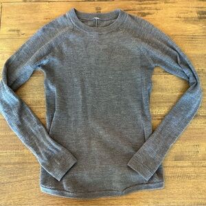 Lululemon Sweater sz 6